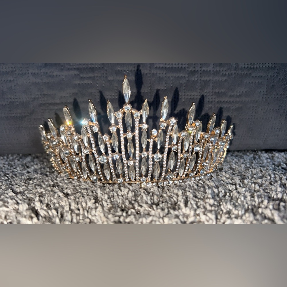 Gold Rhinestone Tiara - Picture 8 of 8
